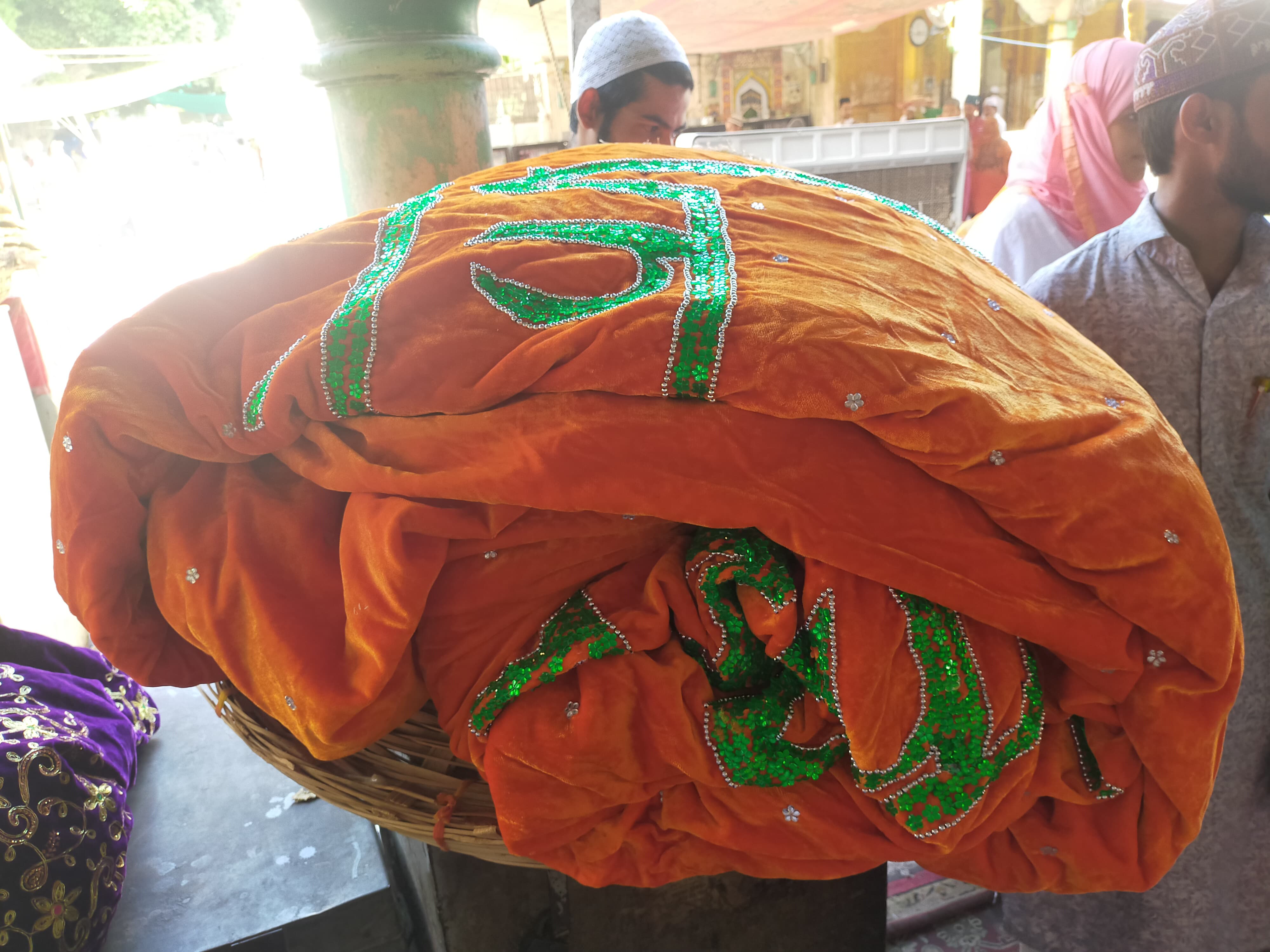 khwaja moinudin chisht Chadar by Nawaz Chishty